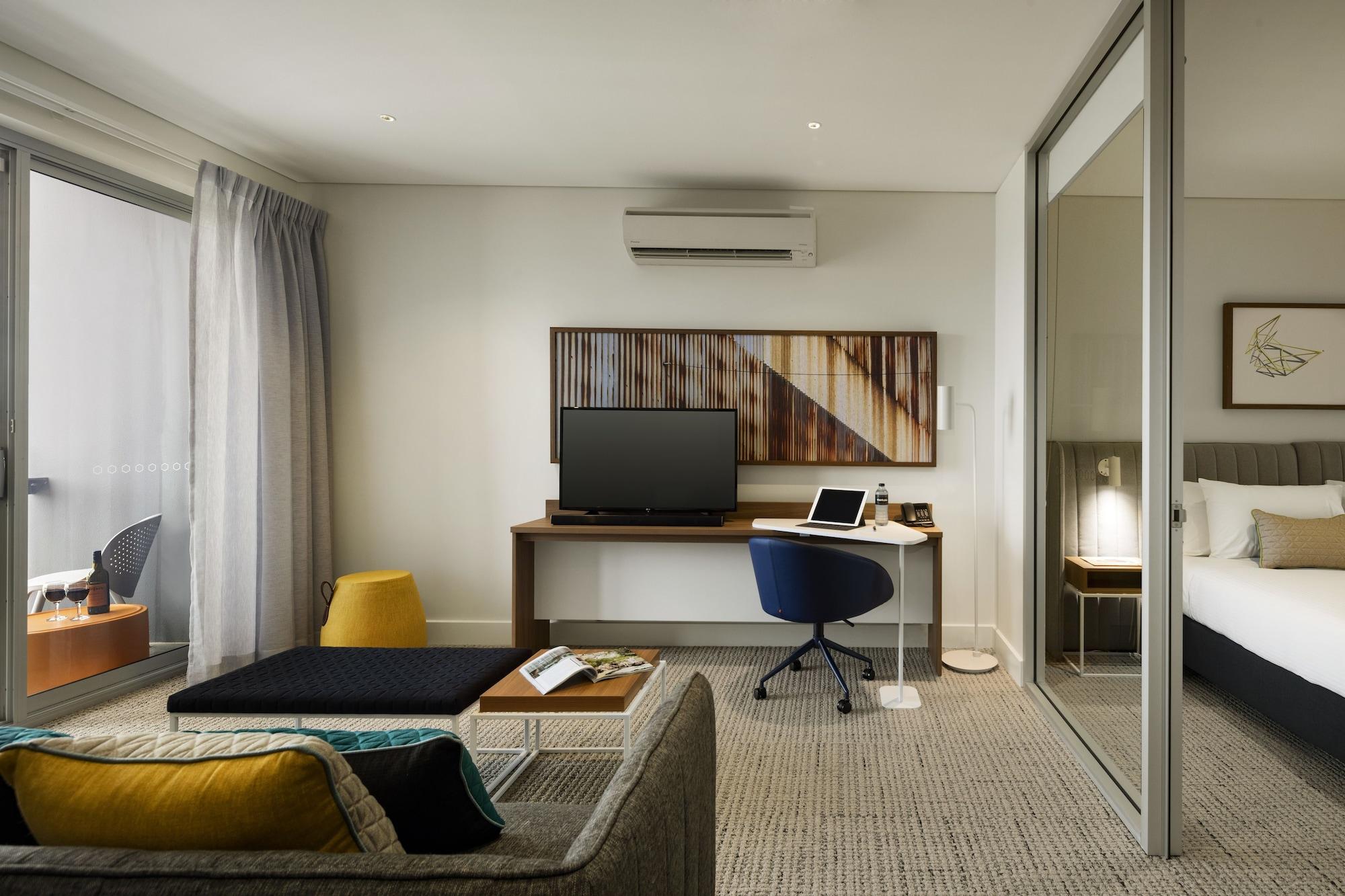 Quest Port Adelaide Aparthotel Екстериор снимка