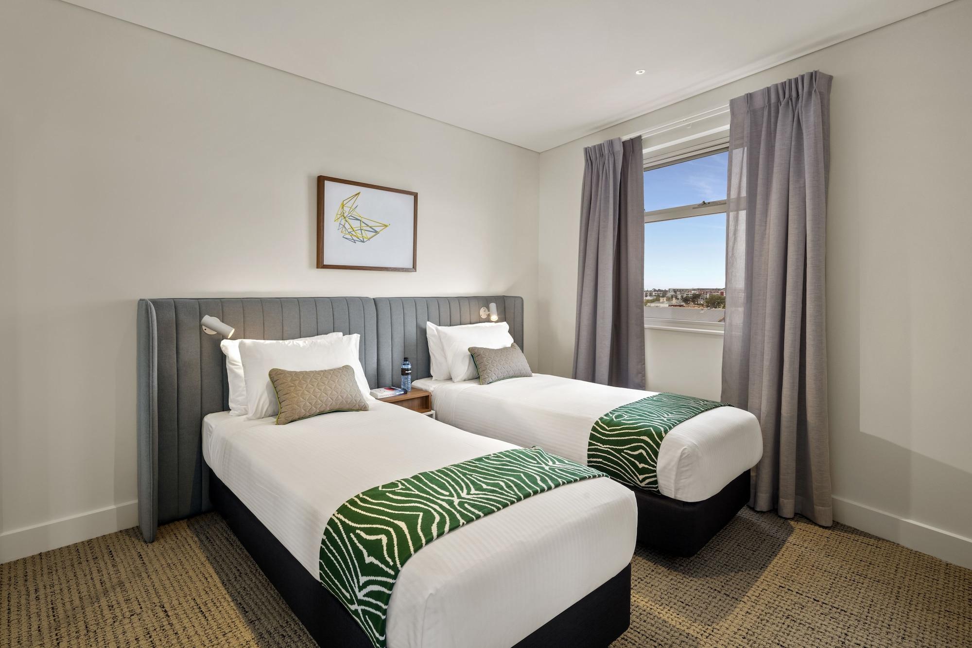 Quest Port Adelaide Aparthotel Екстериор снимка