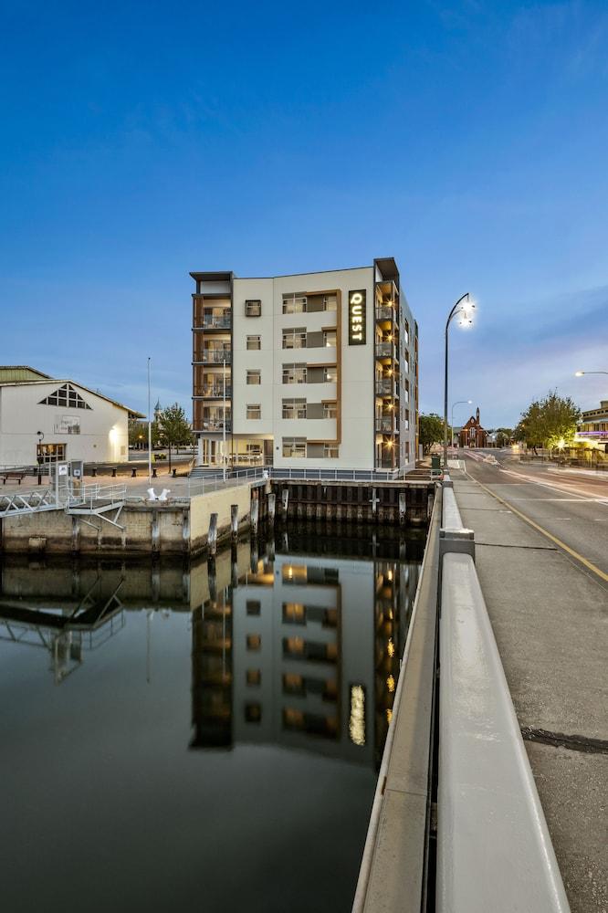 Quest Port Adelaide Aparthotel Екстериор снимка