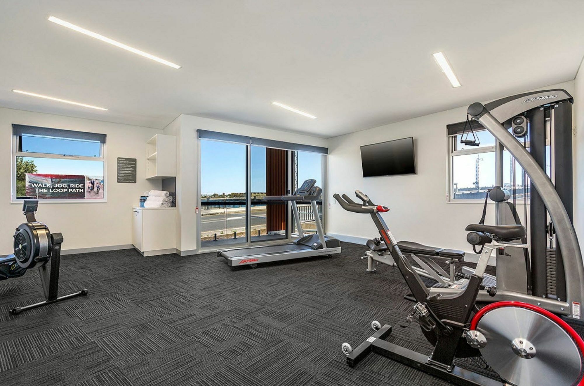 Quest Port Adelaide Aparthotel Екстериор снимка
