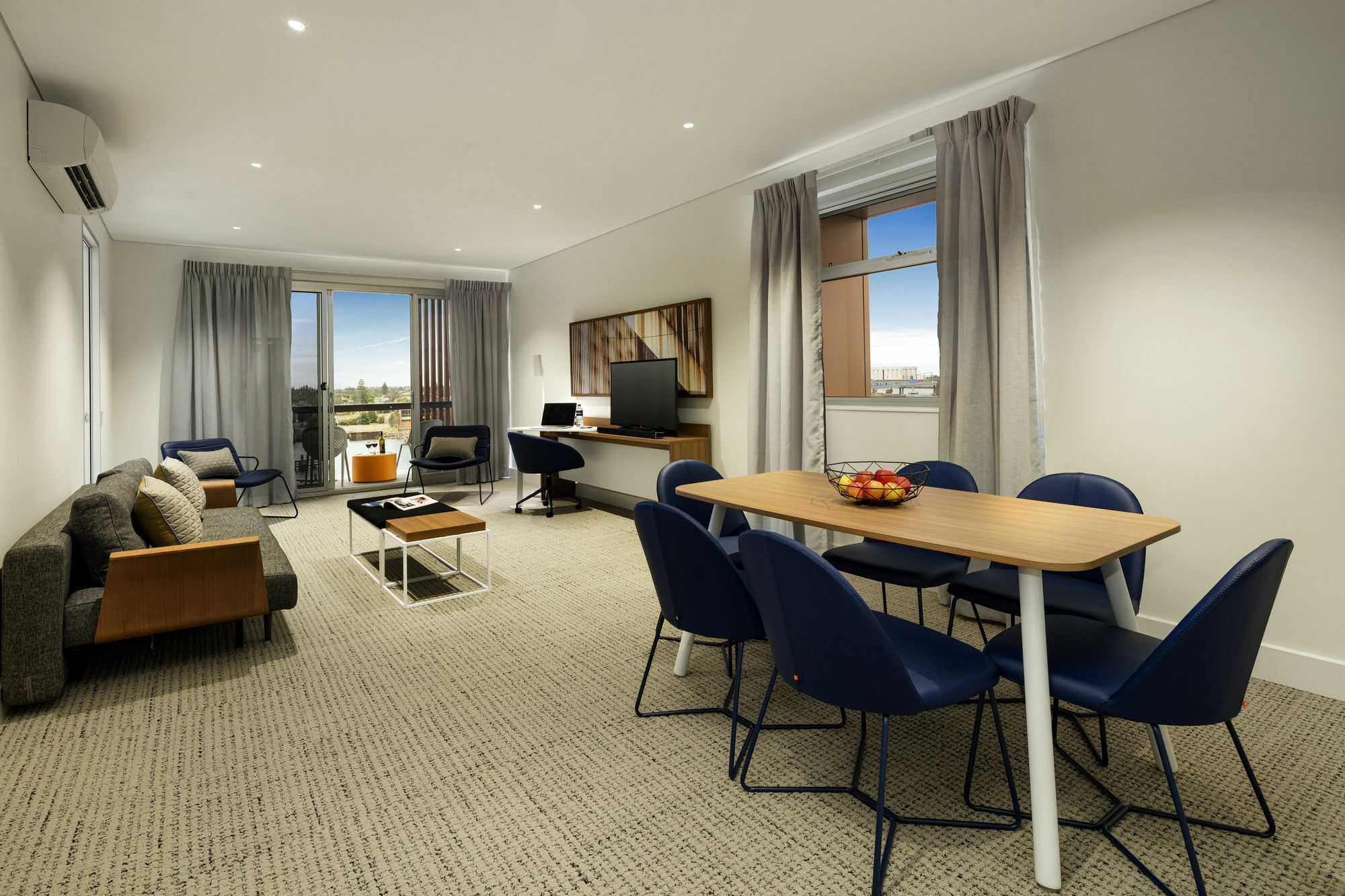 Quest Port Adelaide Aparthotel Екстериор снимка