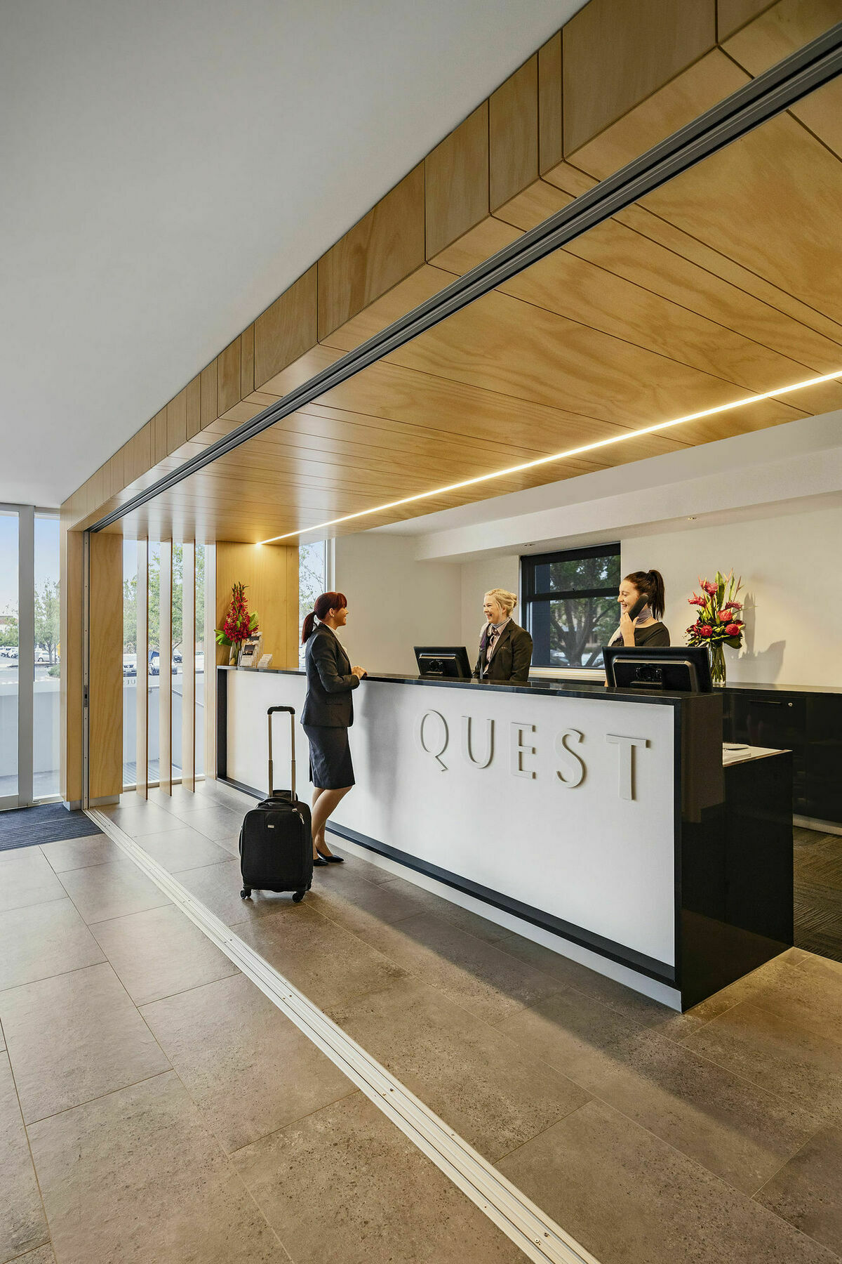 Quest Port Adelaide Aparthotel Екстериор снимка